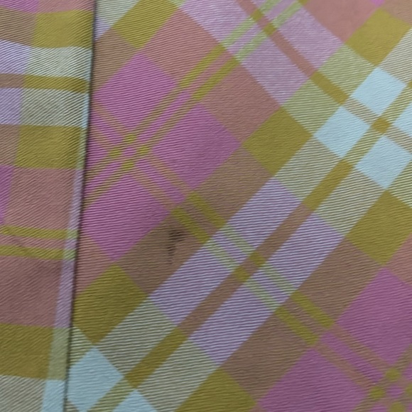 Adorable plaid skirt by Urban Outfitters! - Picture 4 of 6